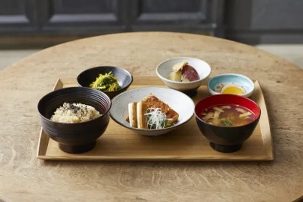 Brown Rice by Neal's Yard